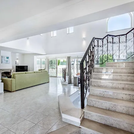 Villa Tilia *