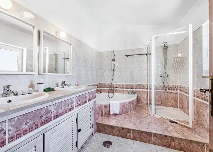Villa Tilia *